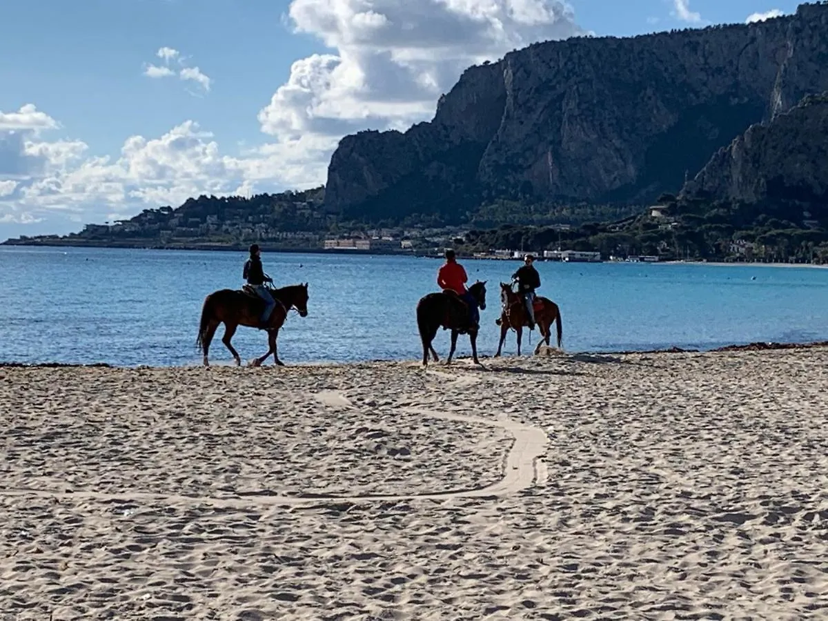 Mondello Beach Luxury Apartments Palermo